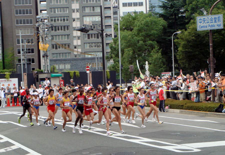 070902_中央公会堂前