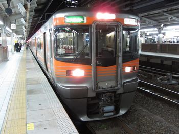 120328_セントラルライナー・名古屋駅