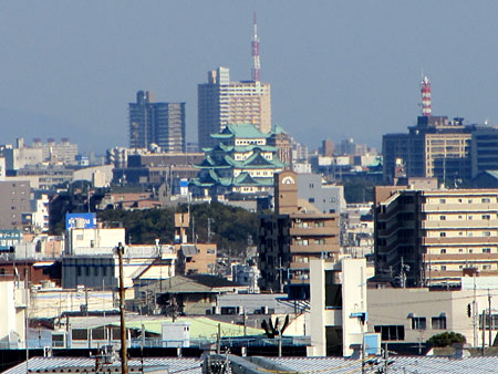 120412_清洲城天主閣から見た名古屋城