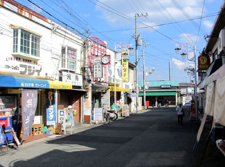 140701_阪急桜井駅前